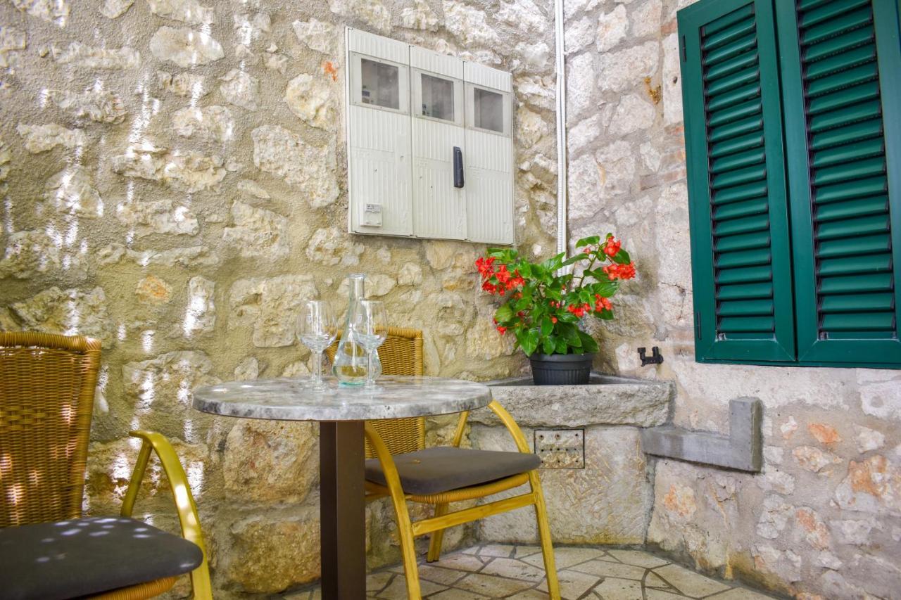 Apartmani Amra Novi Vinodolski Exterior photo
