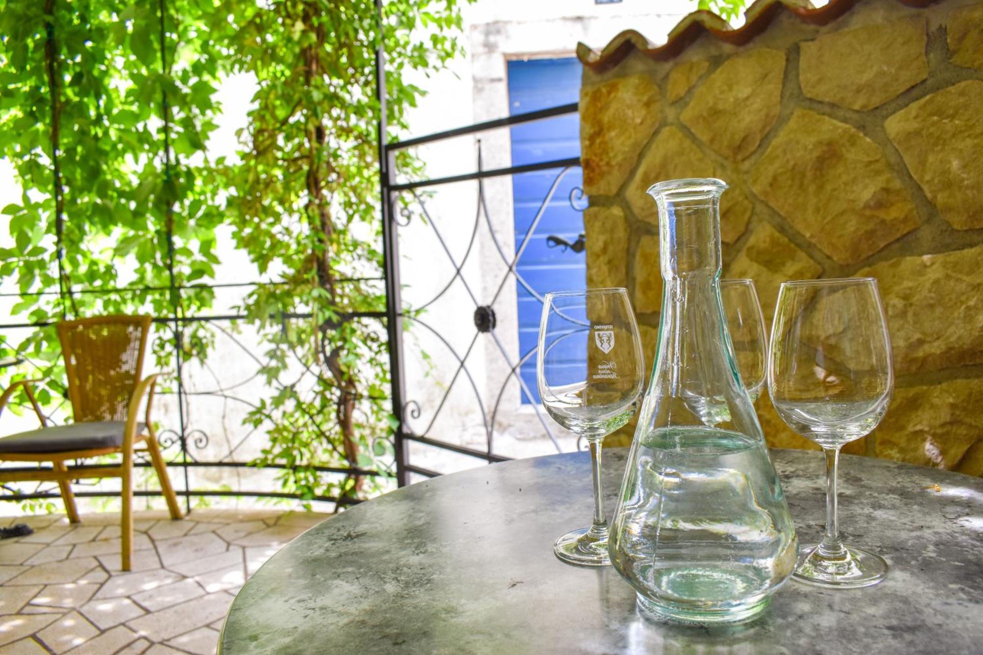 Apartmani Amra Novi Vinodolski Exterior photo
