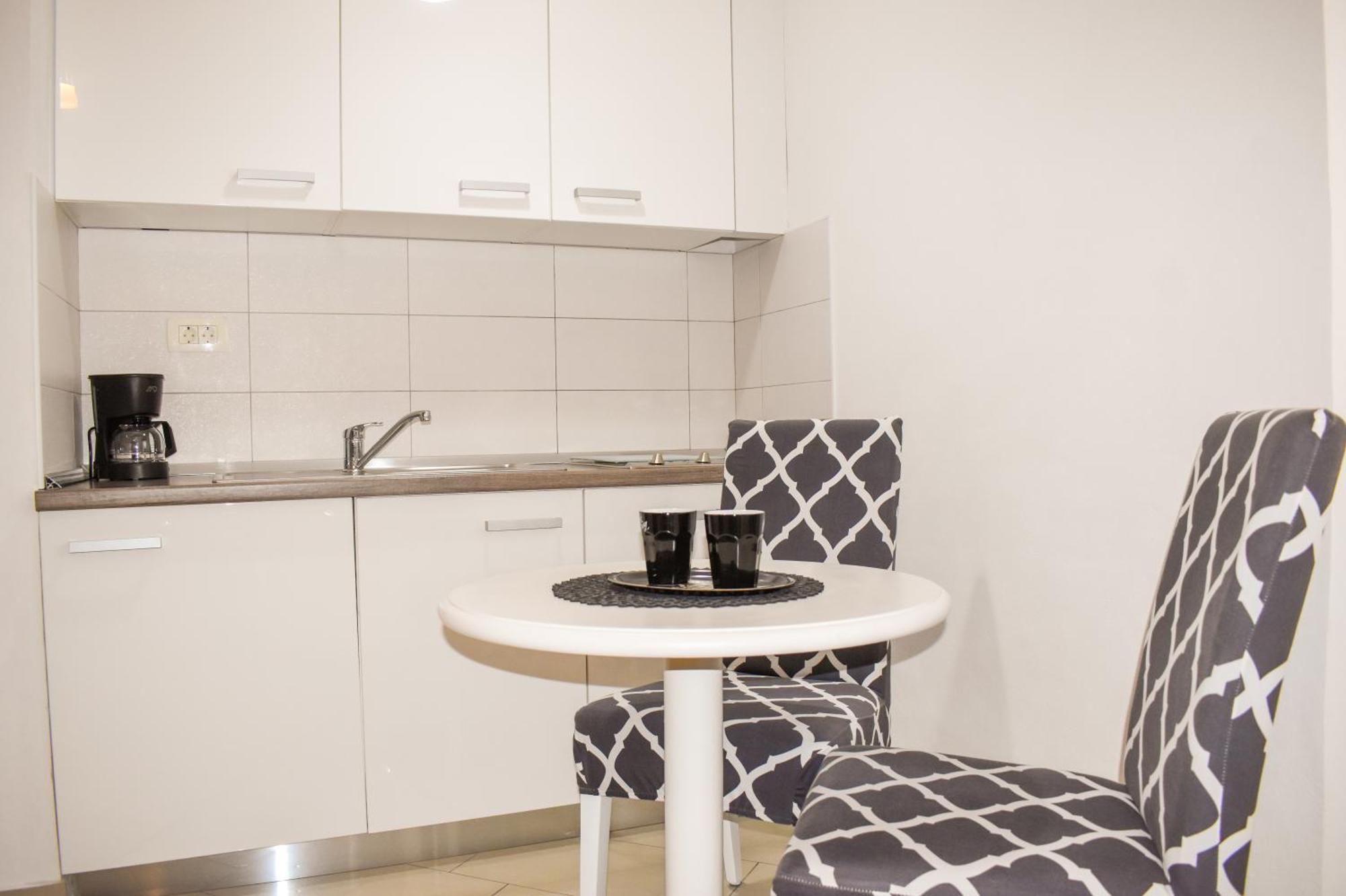 Apartmani Amra Novi Vinodolski Exterior photo